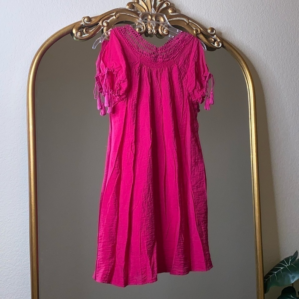Robin Piccone Pink Dress flowy fabric and intricate crochet detailing Size L - Picture 7 of 8